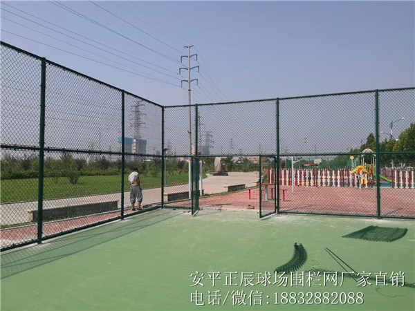 篮球围栏网图片