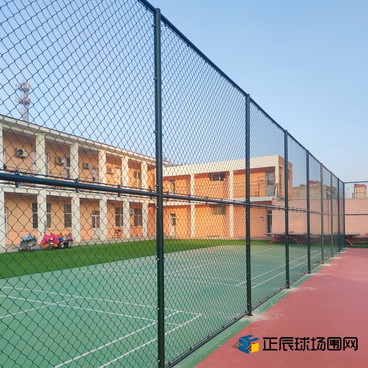 篮球场护栏
